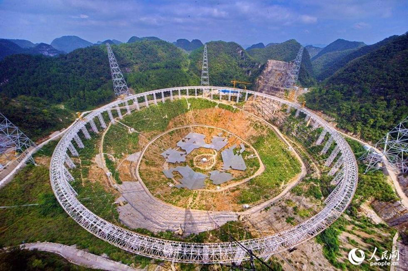 世界最大射電望遠(yuǎn)鏡綜合布線(xiàn)完成